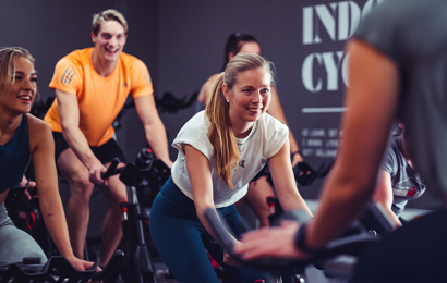 Gruppträning Cycling HIIT Spinning Fitness24Seven